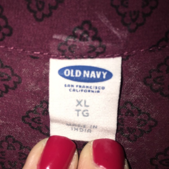 Merlot/Burgundy Diamond Pattern Button Down Blouse - Picture 8 of 12